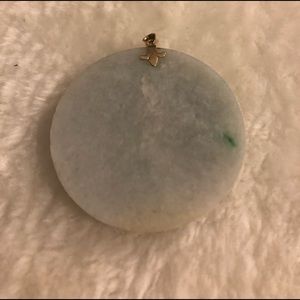 Jewelry - Exquisitely detailed piece of jade 14k clasp Jewelry - Exquisitely detailed piece of jade 14k clasp